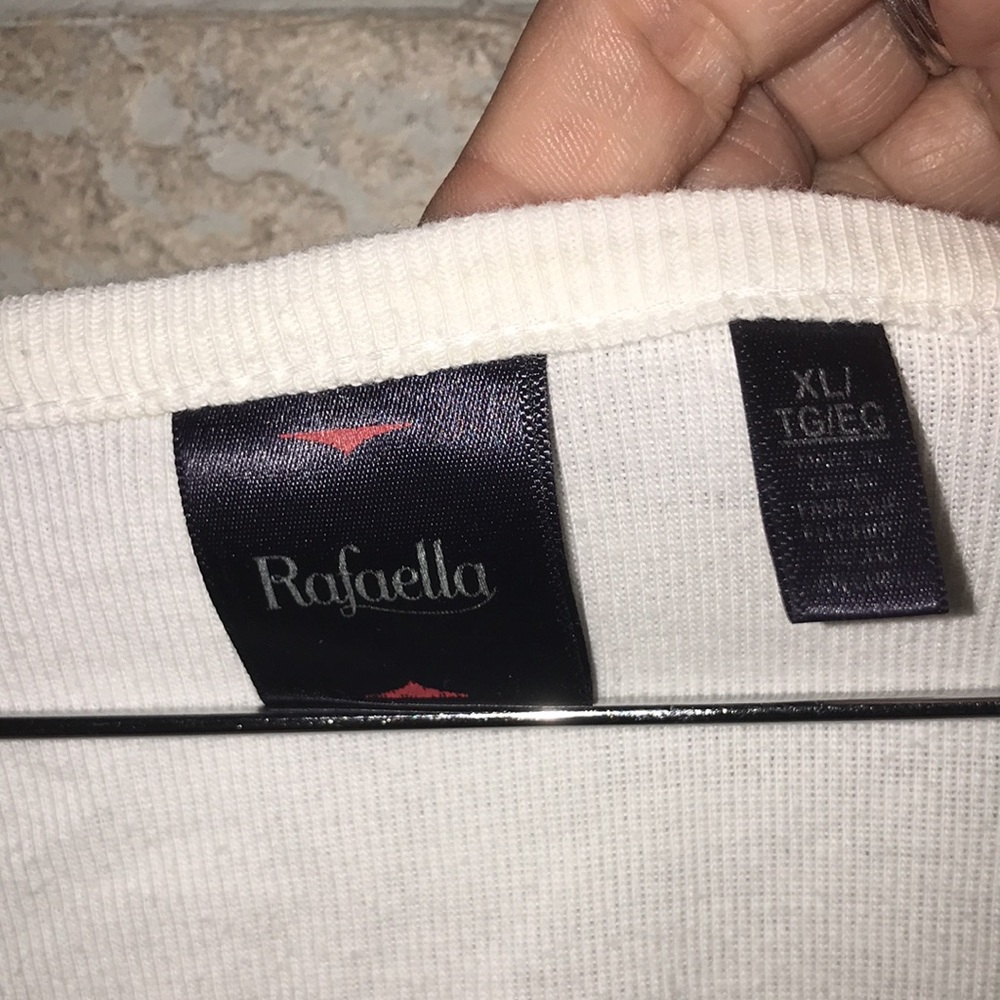 ✅Rafaella Long Sleeve Top - Picture 4 of 7